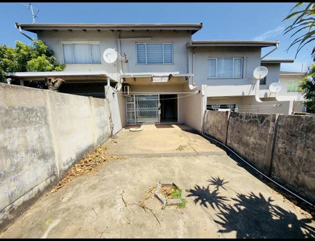 3 BEDROOM APARTMENT FOR SALE IN BRIGHTON BEACH